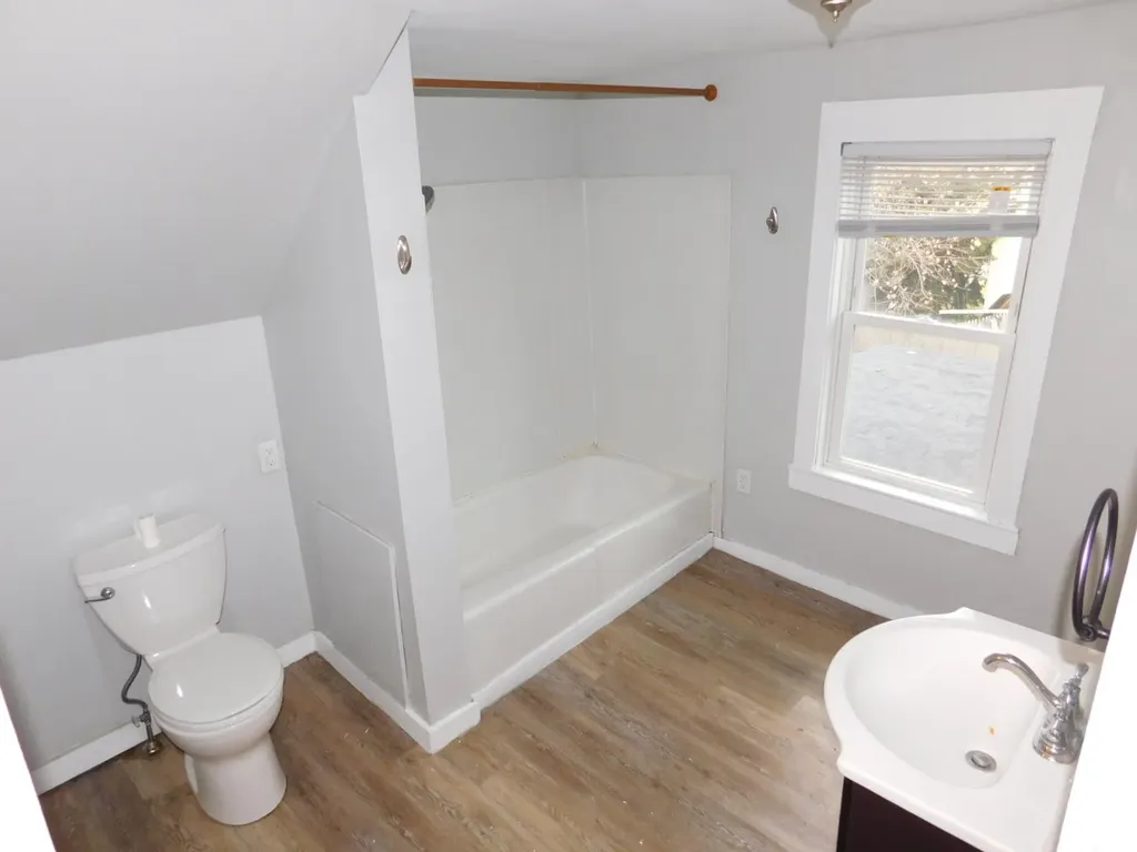 243 Pearl Street Bangor ME 04401