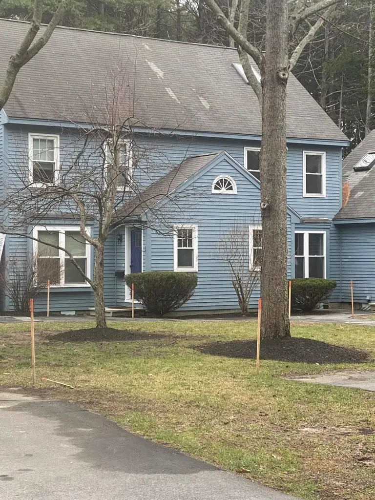 28 Ashbourne Court South Portland ME 04106