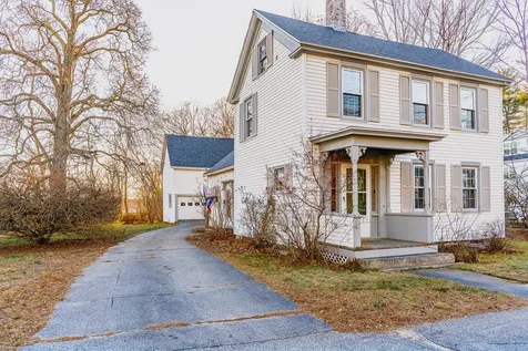 31 Elm Street Topsham ME 04086