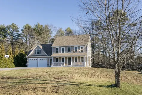 8 Champagne Lane Freeport ME 04032