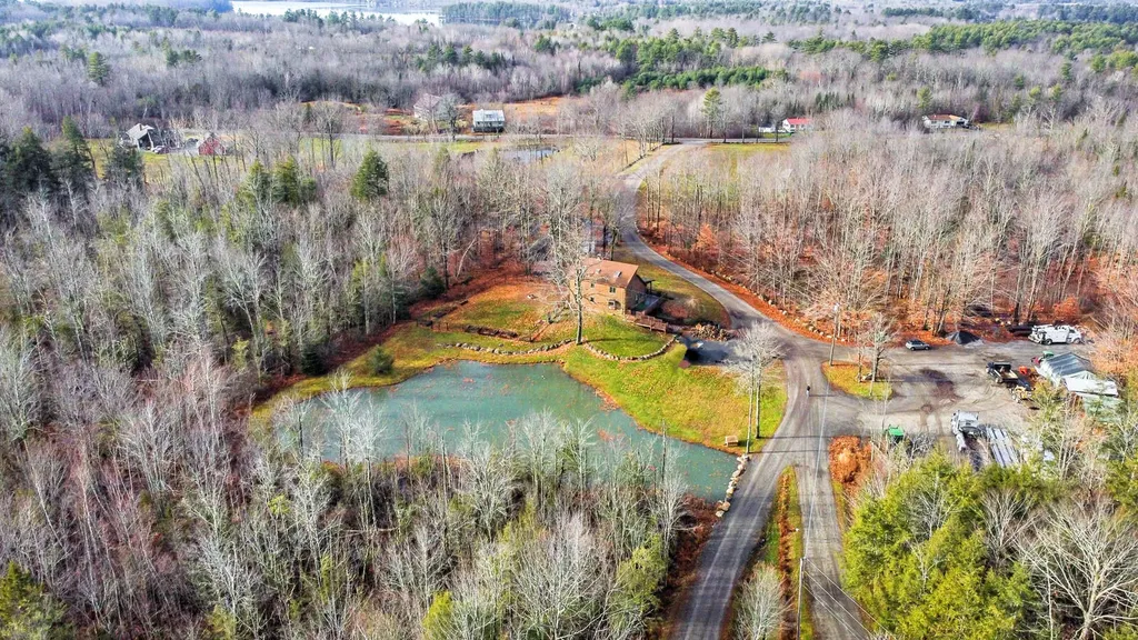 33 Bernier Lane Winthrop ME 04364