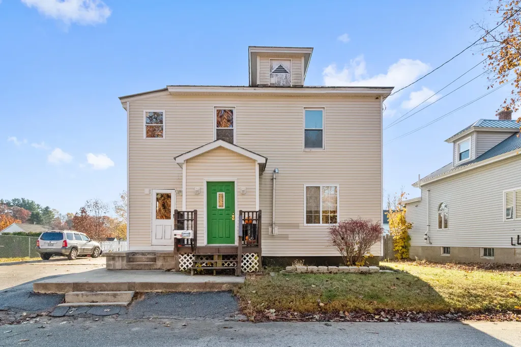 11 Vaness Street Sanford ME 04073