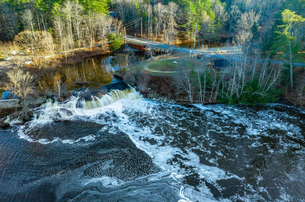 37 Fiddlehead Lane Topsham ME 04086