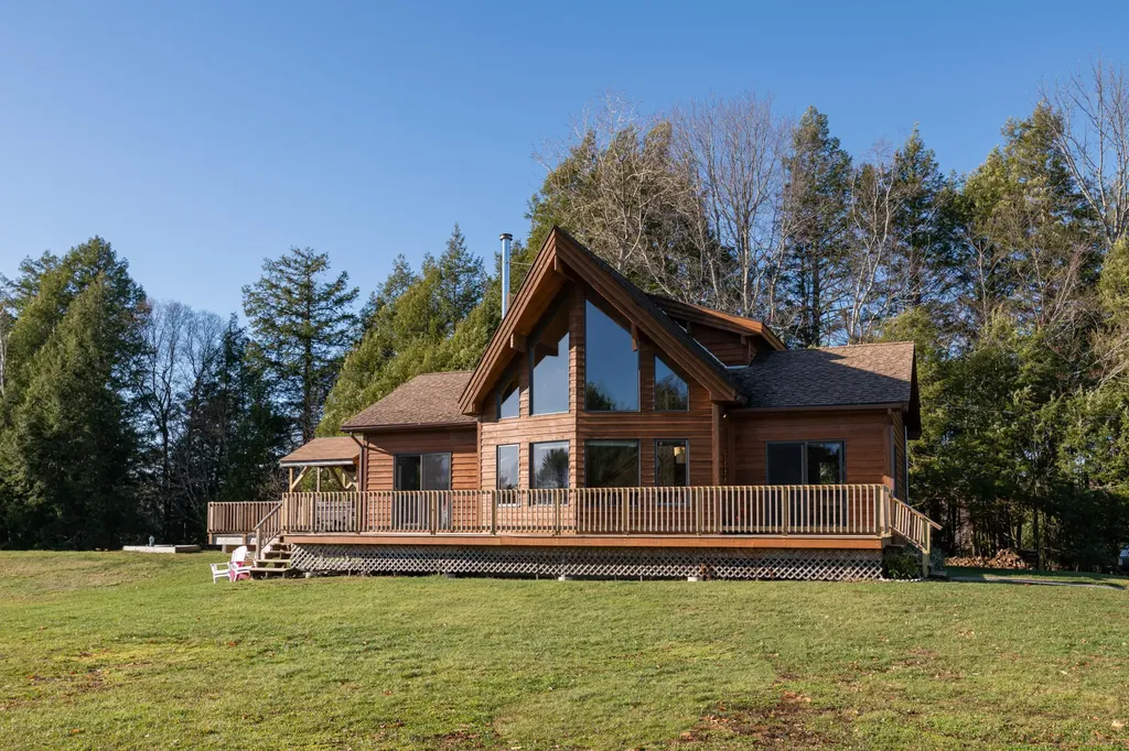 544 Lincoln Street Richmond ME 04357