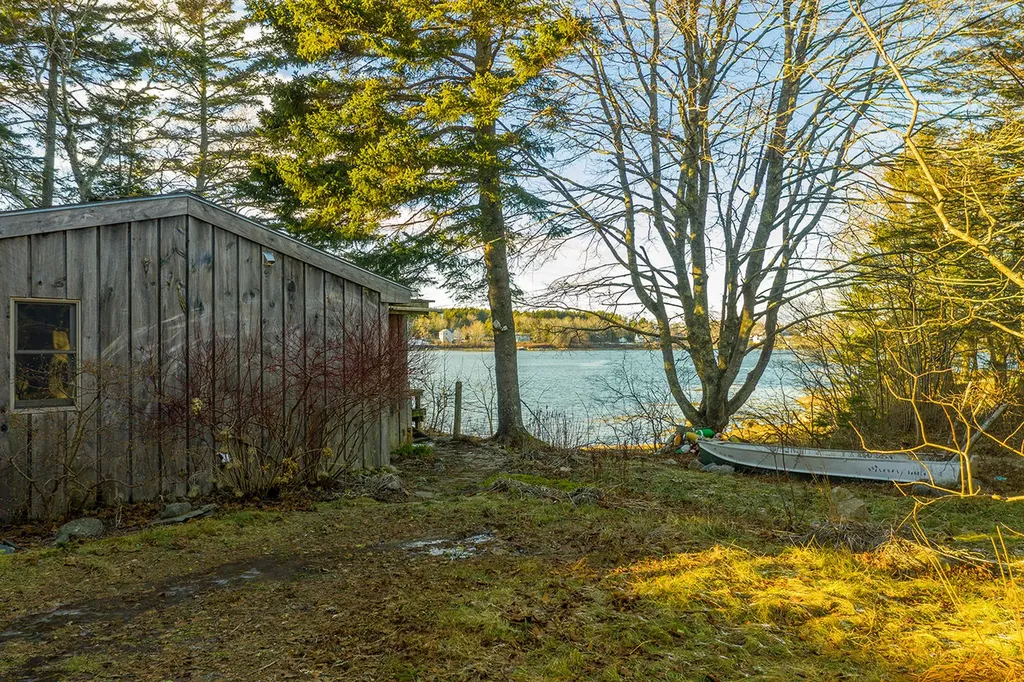27 Bufflehead Cove South Thomaston ME 04858