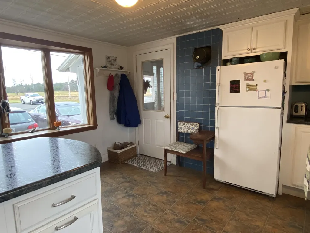 87 River Road Orrington ME 04474