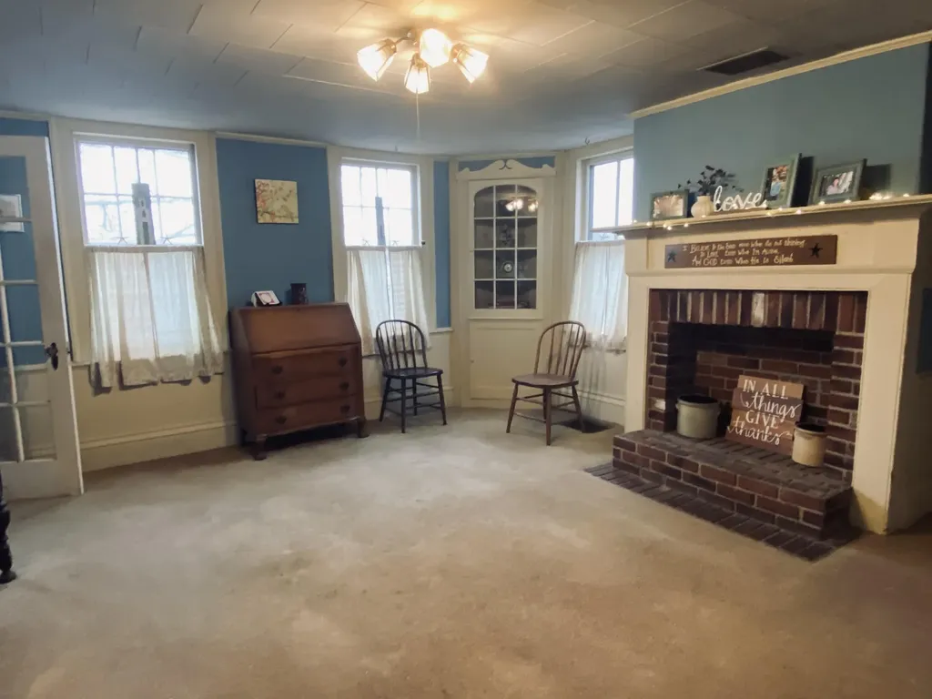 87 River Road Orrington ME 04474