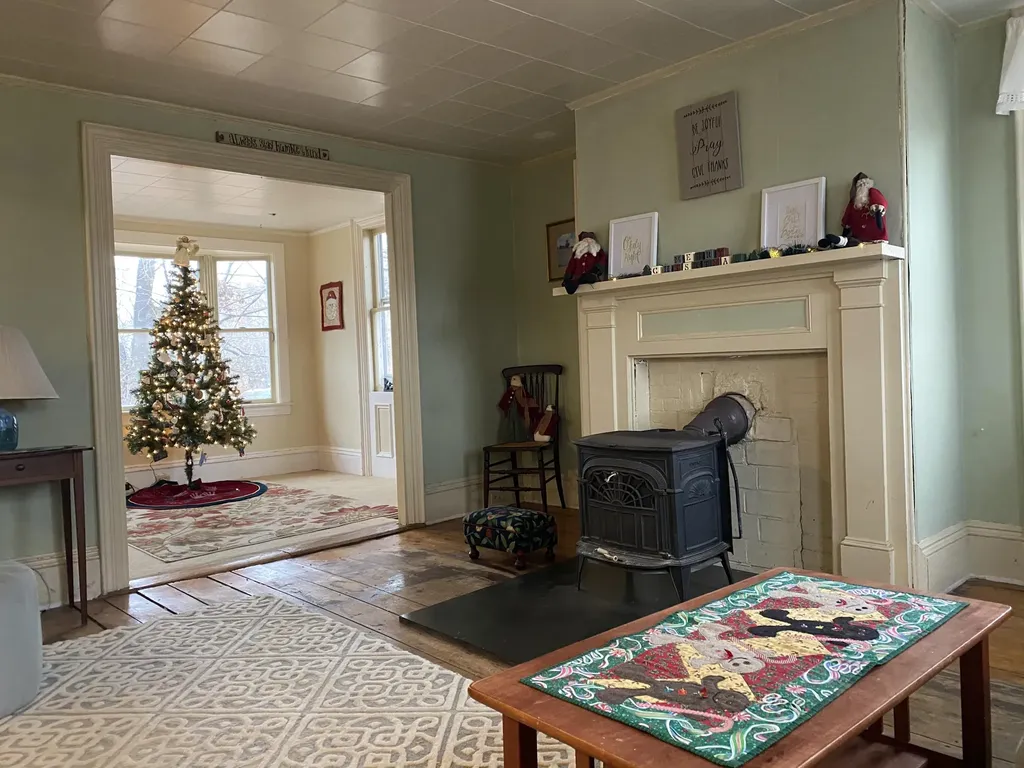 87 River Road Orrington ME 04474