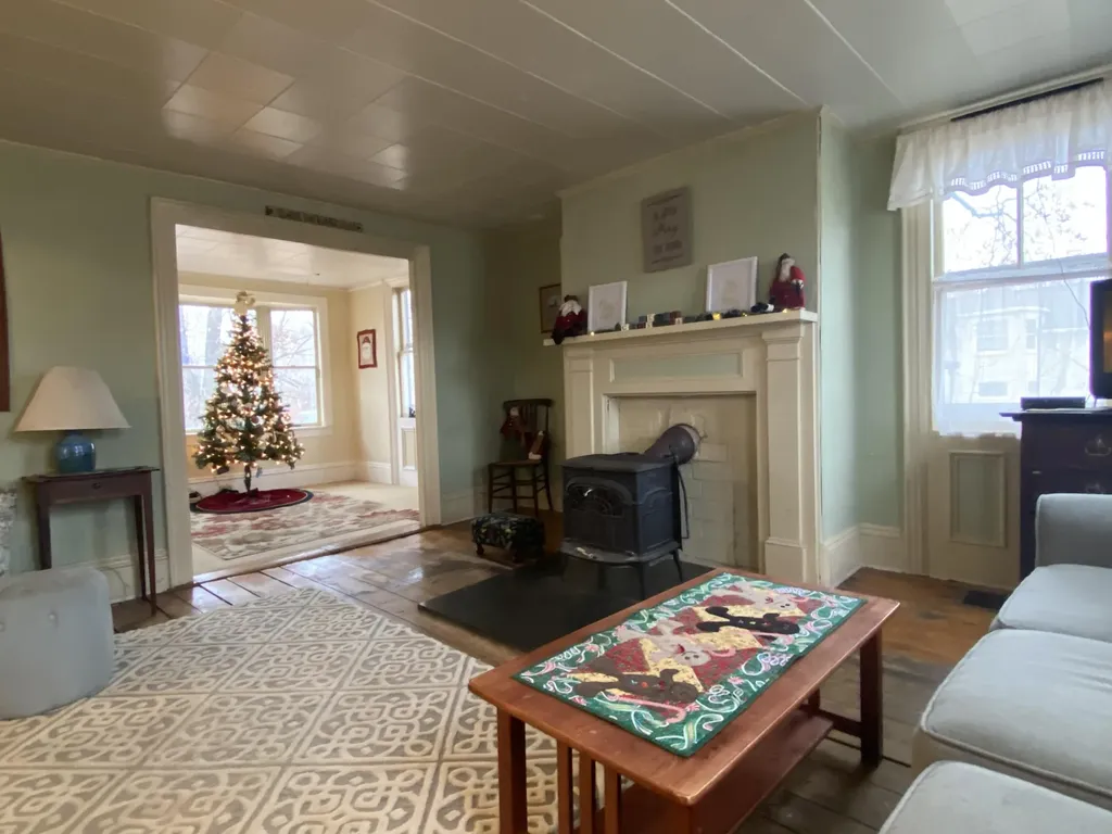87 River Road Orrington ME 04474