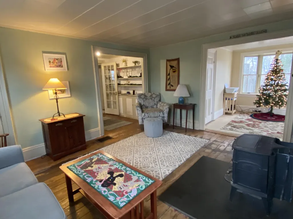 87 River Road Orrington ME 04474