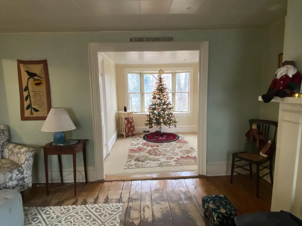 87 River Road Orrington ME 04474