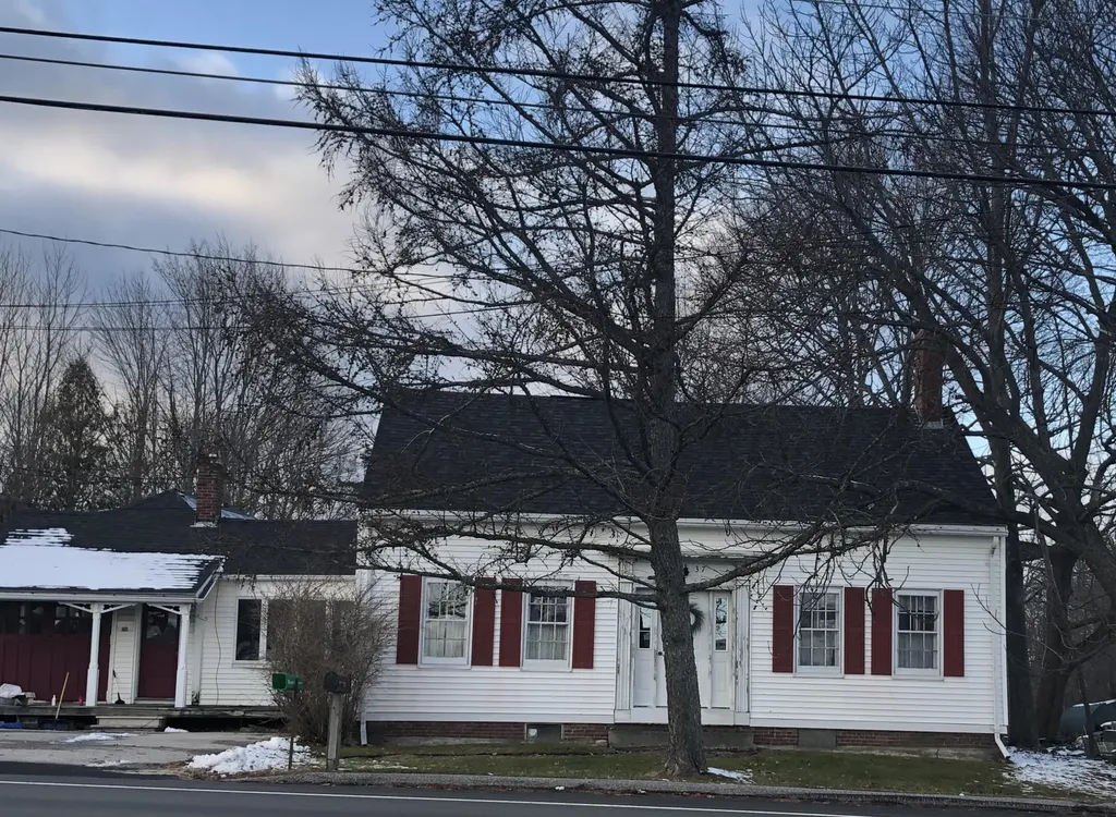 87 River Road Orrington ME 04474