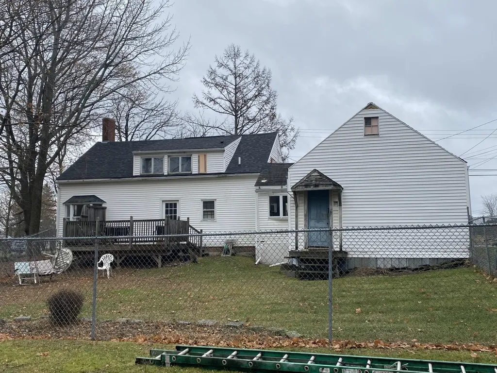 87 River Road Orrington ME 04474