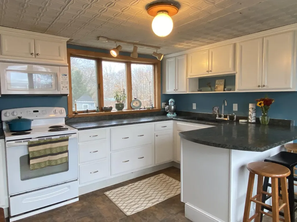 87 River Road Orrington ME 04474
