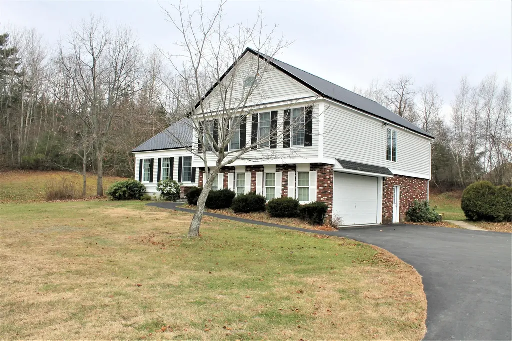 1418 State Street Veazie ME 04401