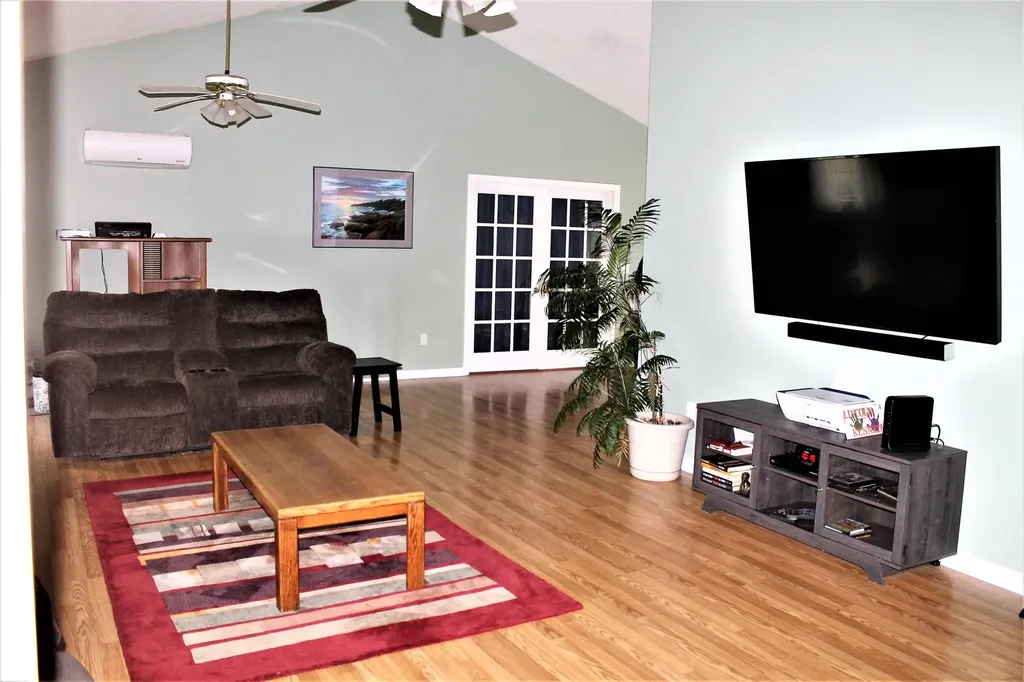 1418 State Street Veazie ME 04401