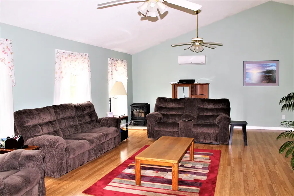 1418 State Street Veazie ME 04401