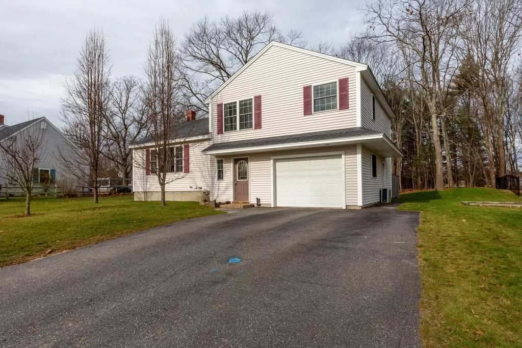 15 Kyle Street Brunswick ME 04011