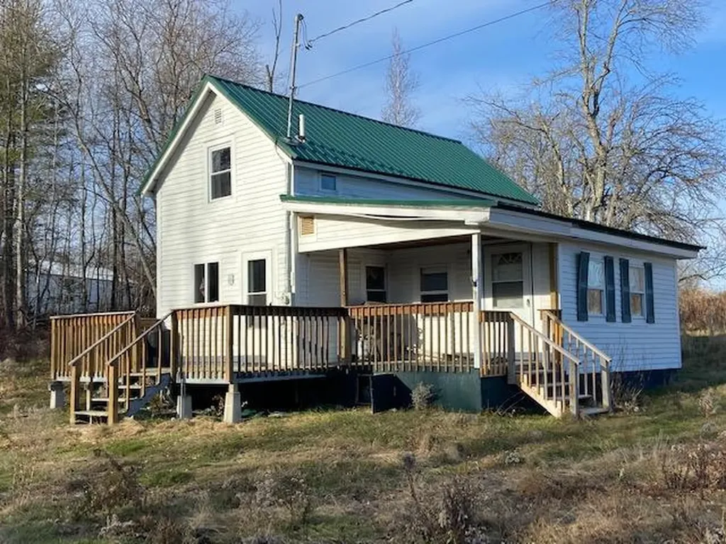 913 Main Street Pittsfield ME 04967