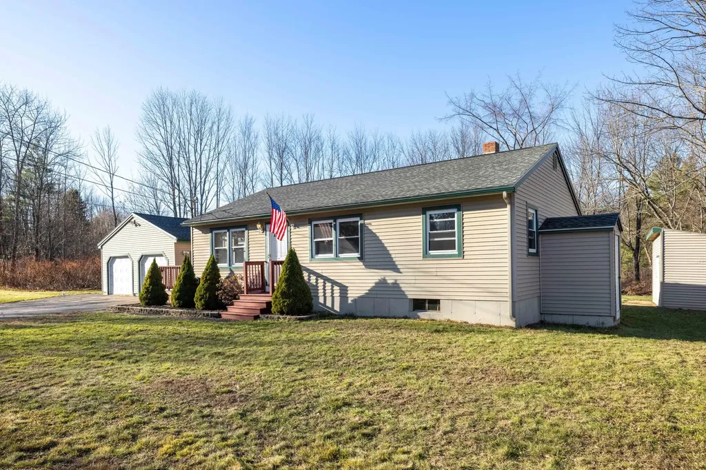 32 Mallison Street Gorham ME 04038