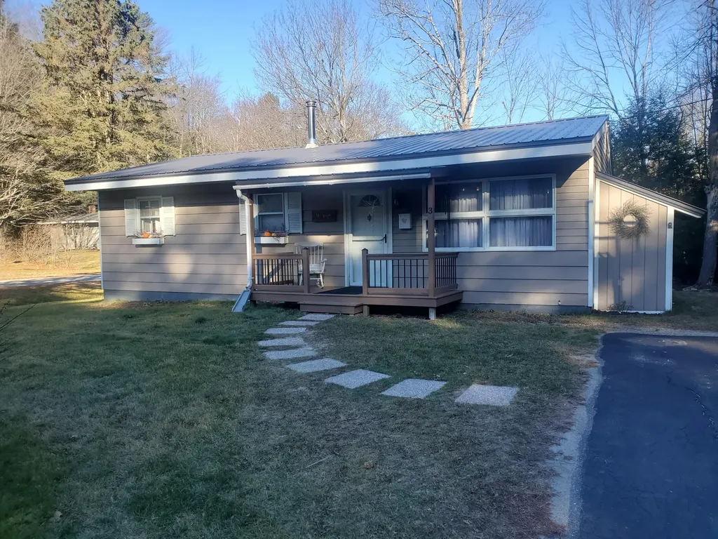 3 Spruce Street Winthrop ME 04364