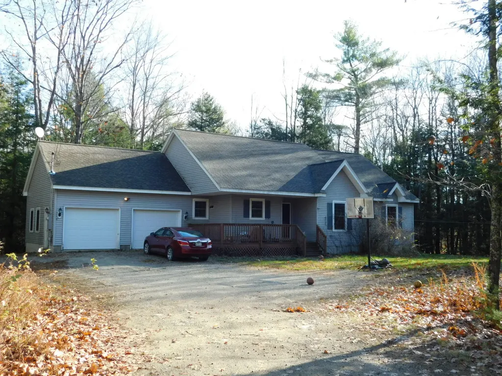 15 Country Lane Lebanon ME 04027