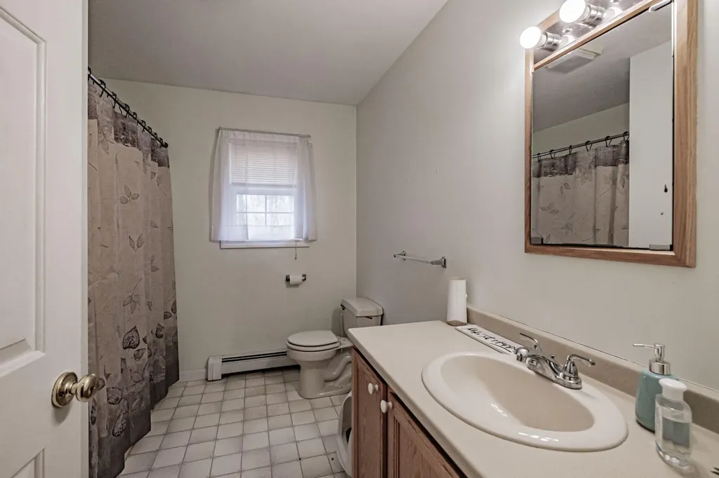 16 The Woods Road Union ME 04862