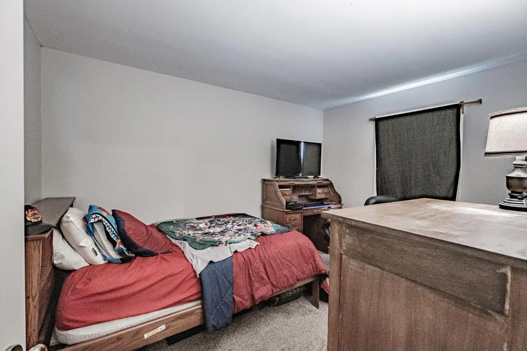 16 The Woods Road Union ME 04862