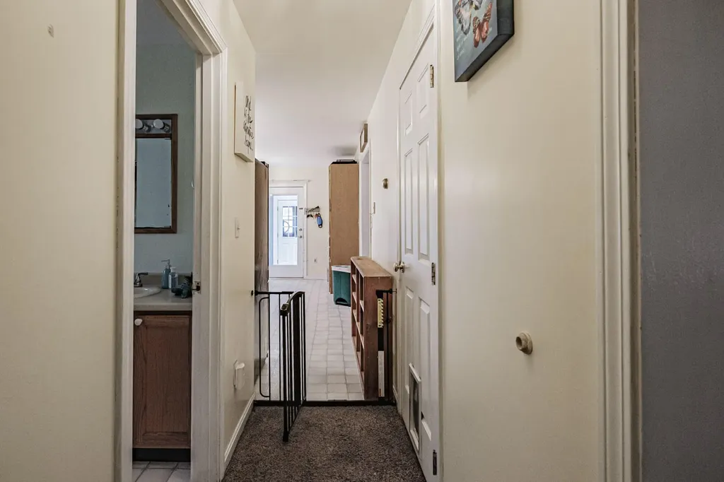 16 The Woods Road Union ME 04862