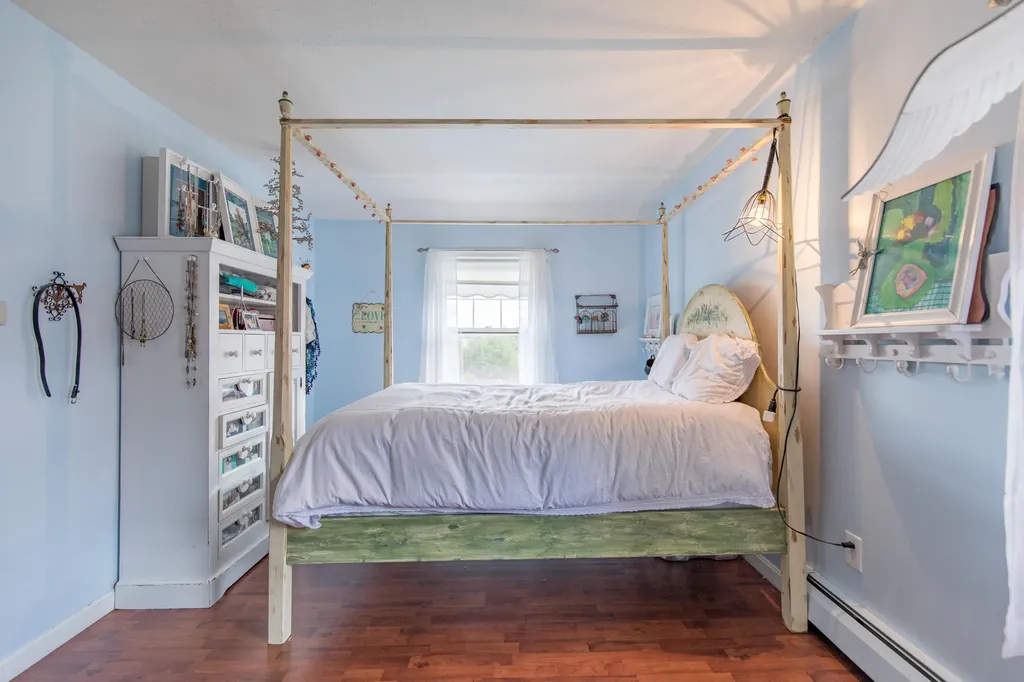 5 Chelsea Circle Saco ME 04072