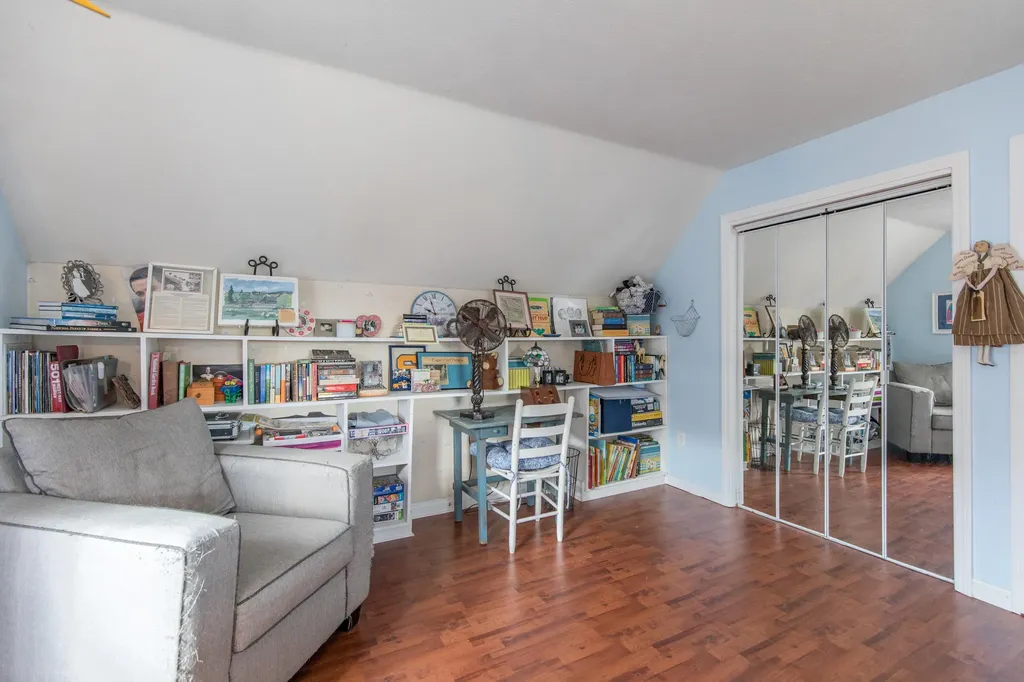 5 Chelsea Circle Saco ME 04072