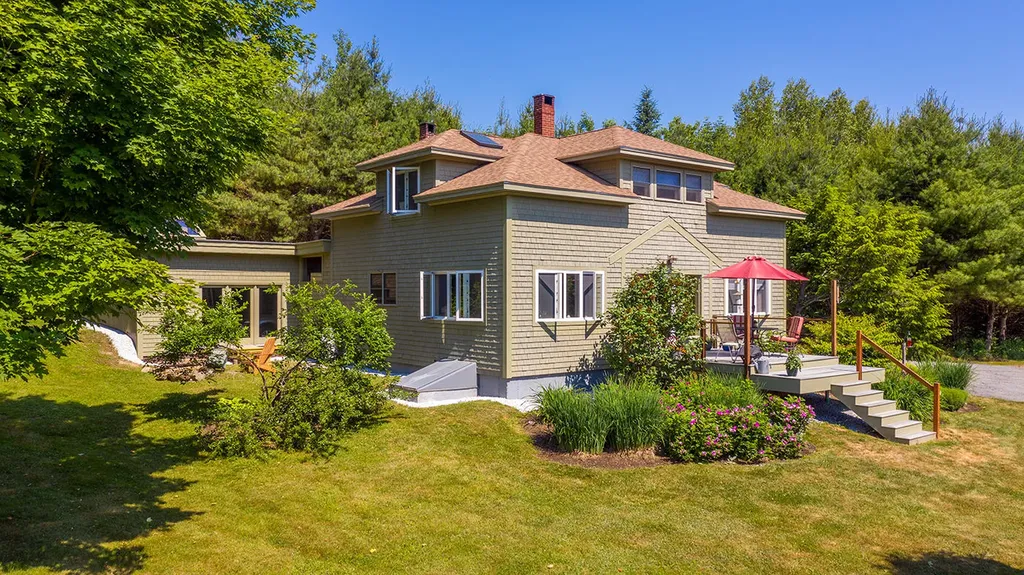 22 Keller Drive Rockport ME 04856