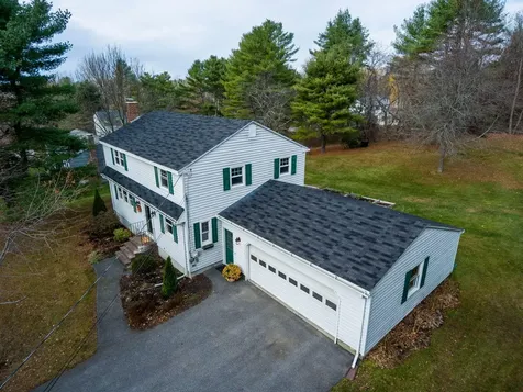 9 Hallmark Road Cumberland ME 04110