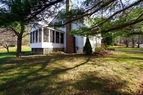 9 Hallmark Road Cumberland ME 04110