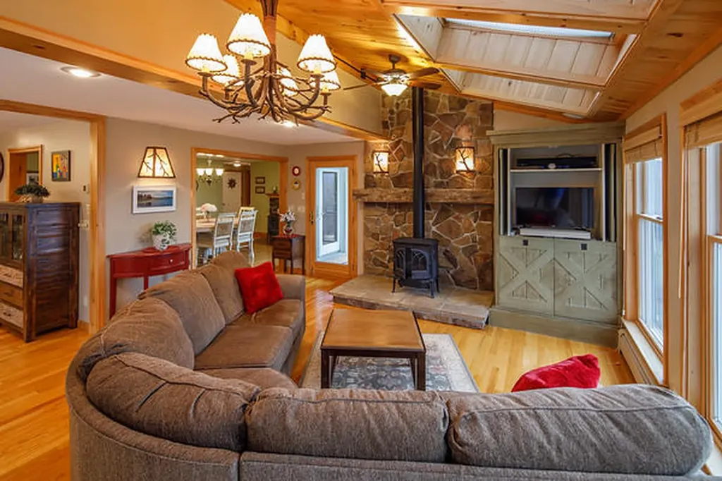 573 Mosher Hill Road Farmington ME 04938