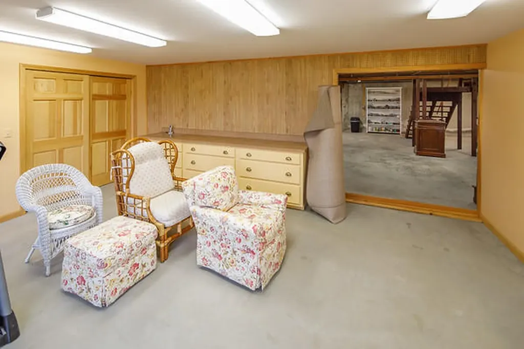 573 Mosher Hill Road Farmington ME 04938