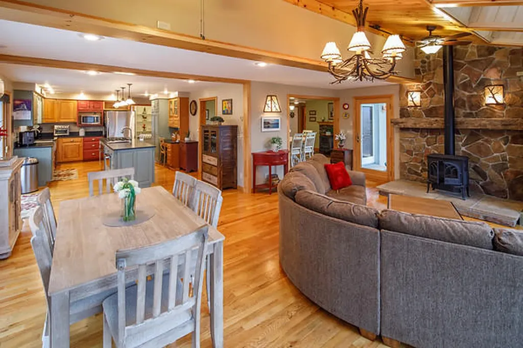 573 Mosher Hill Road Farmington ME 04938
