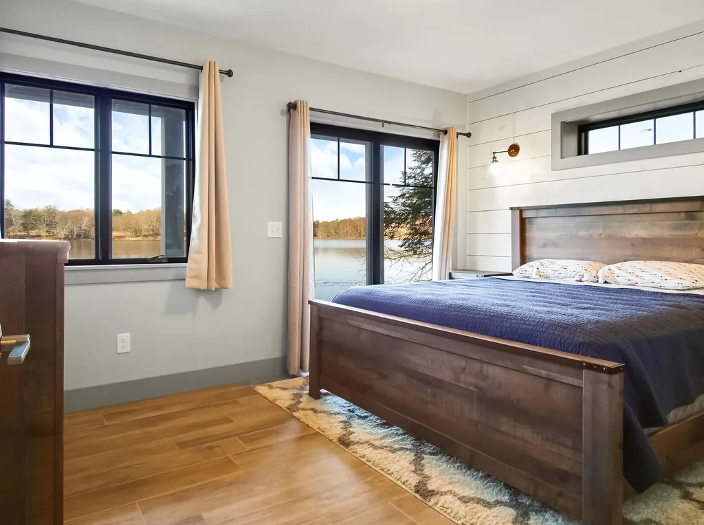 64 Mansir Lane Richmond ME 04357