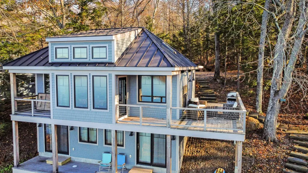 64 Mansir Lane Richmond ME 04357