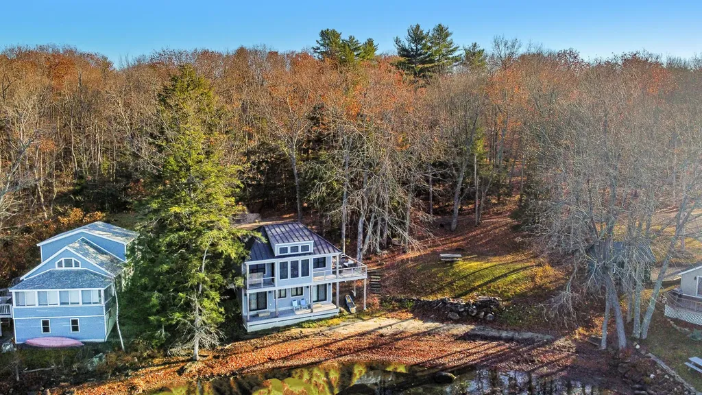 64 Mansir Lane Richmond ME 04357