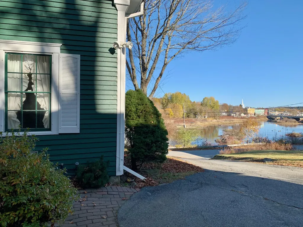 26 Grove Street Machias ME 04654