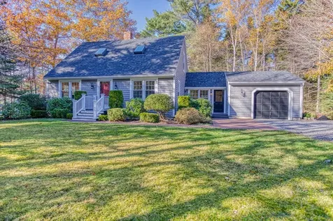 2 Waterfront Road N Boothbay ME 04537