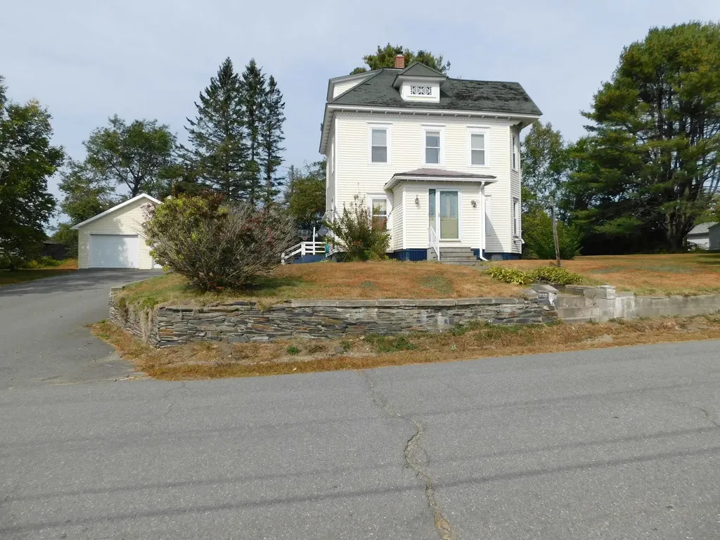 13 Prospect Street Milo ME 04463