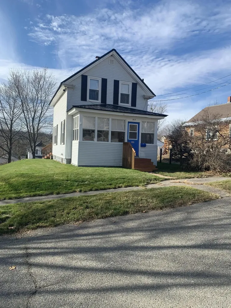 264 Highland Avenue Millinocket ME 04462