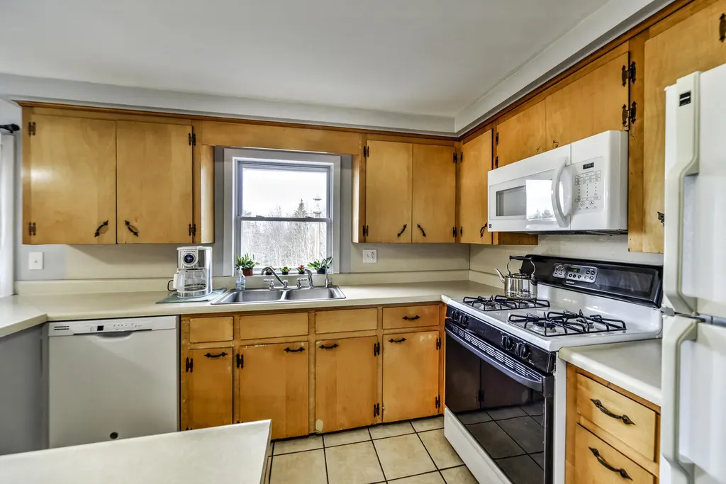 263 Coopers Mills Road Windsor ME 04363