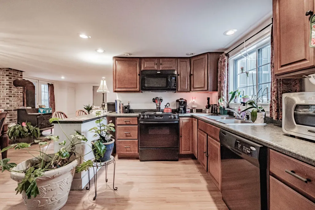 356 Bunker Hill Road Warren ME 04864