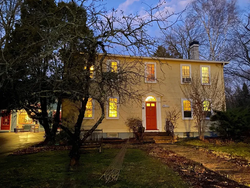 26 Maine Street Kennebunkport ME 04046
