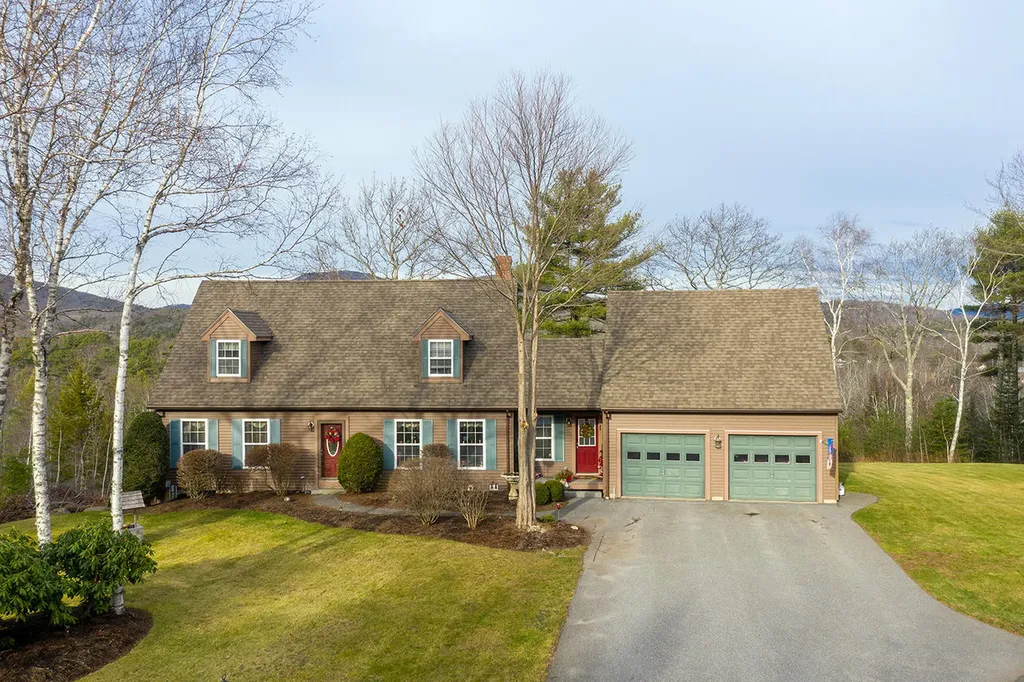 8 Pine Brae Lane Rockport ME 04856