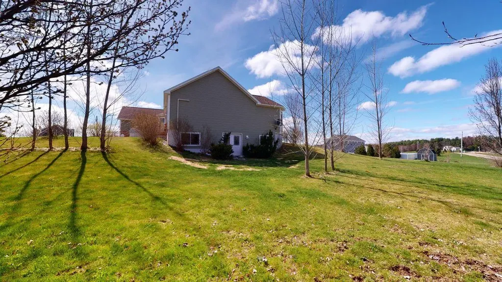 14 Old Meadow Road Lisbon ME 04250