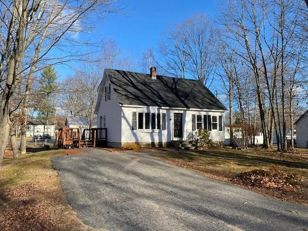 36 Brunelle Avenue Sanford ME 04073
